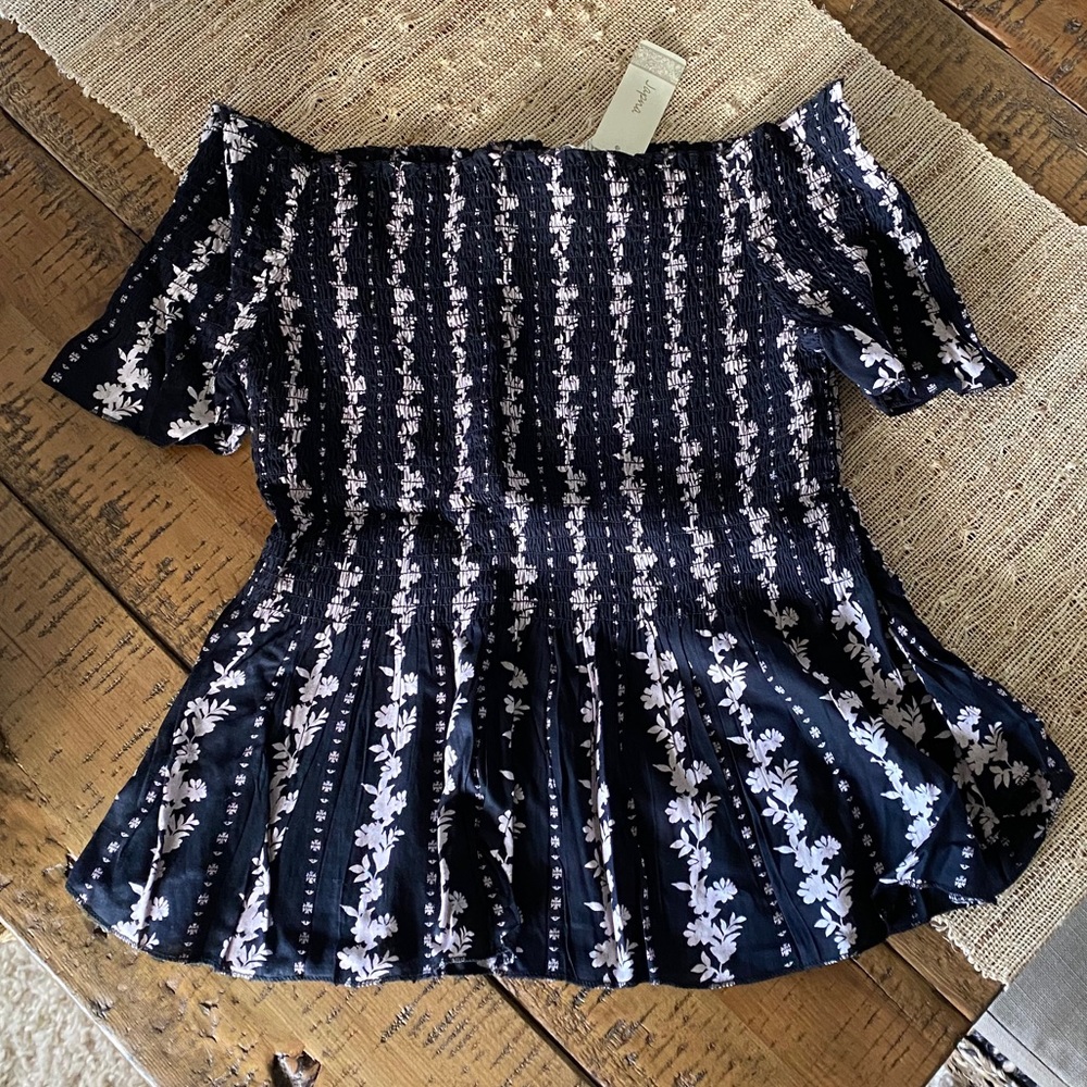Floral Off The Shoulder Top - L